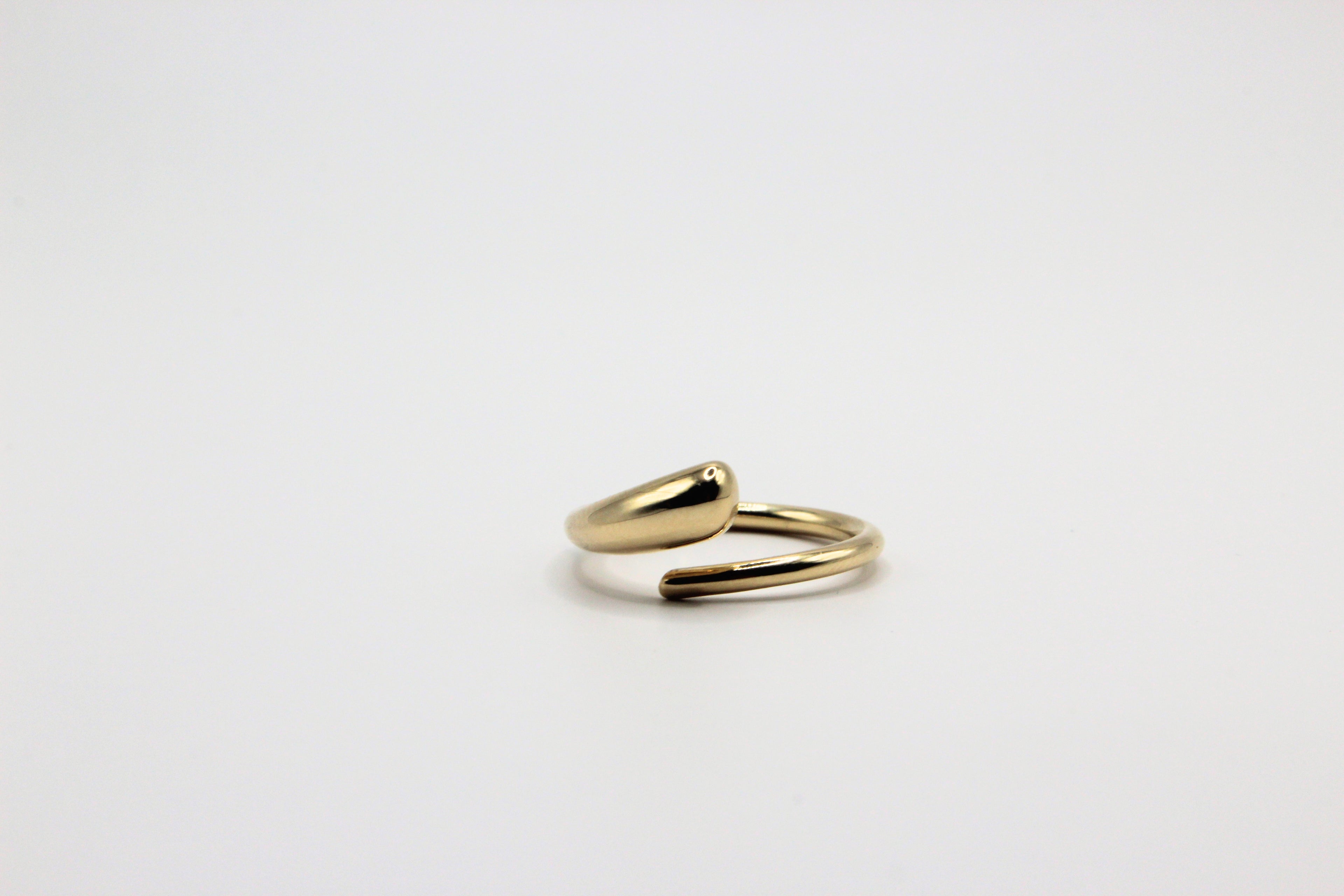 SWIRL RING