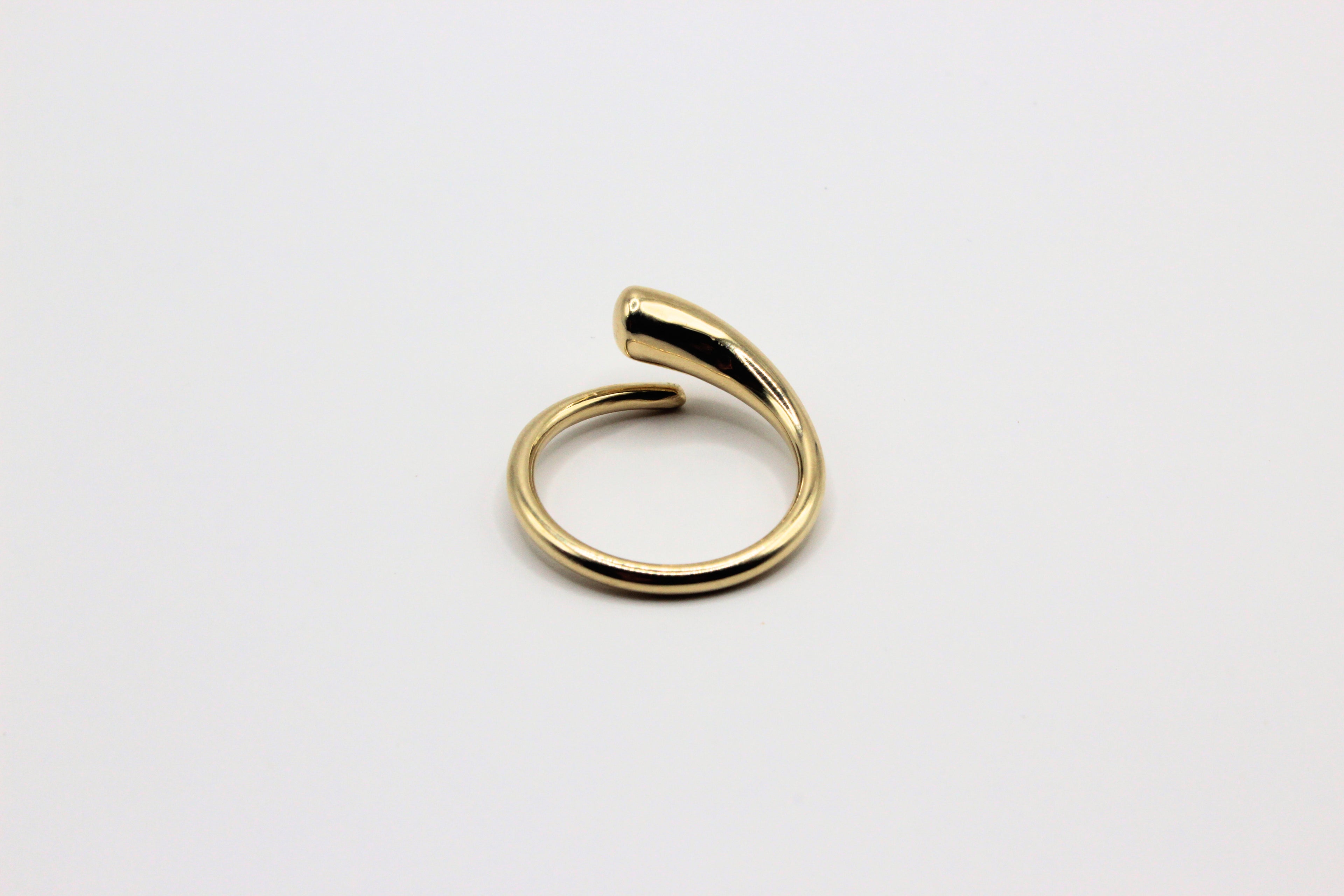 SWIRL RING