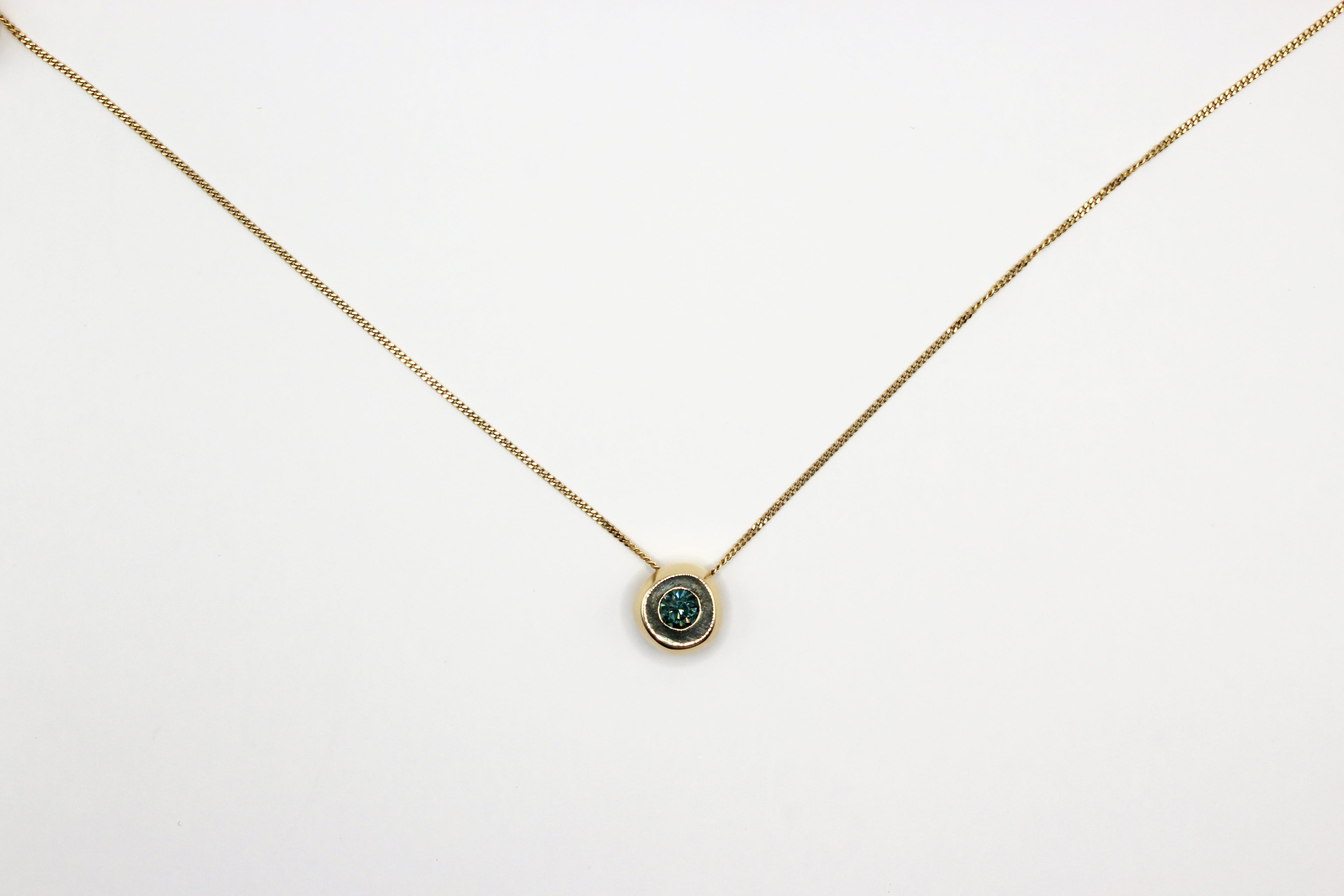 GEM PEBBLE