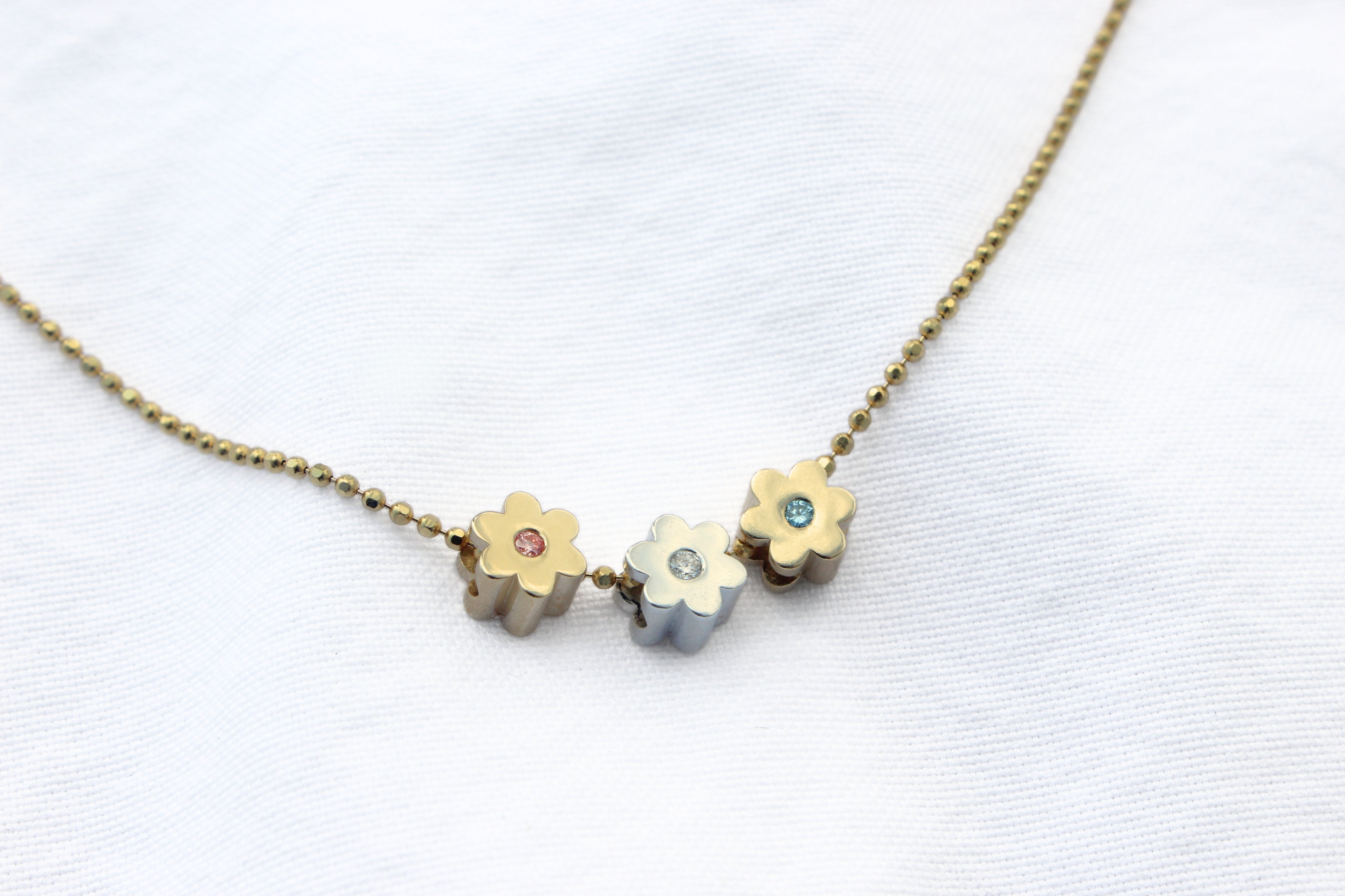 DAISY CHARM, silver