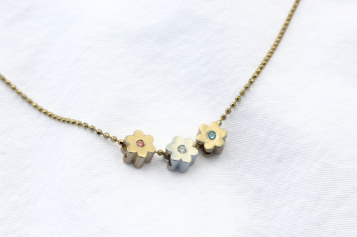 DAISY CHARM